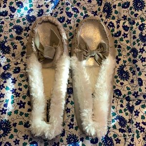 NWOT American eagle house slippers size 10